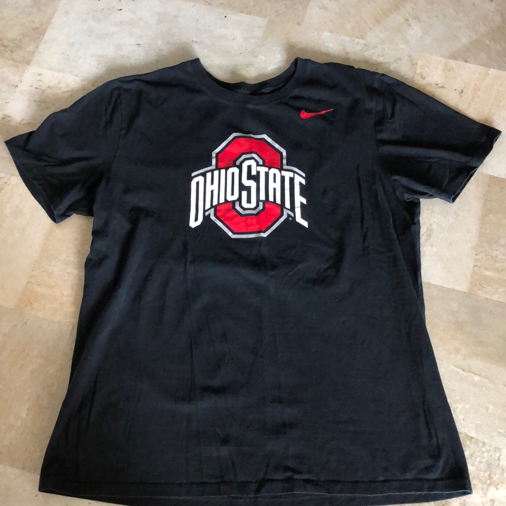 The Nike Tee Ohio State Men’s Large Athletic Cut